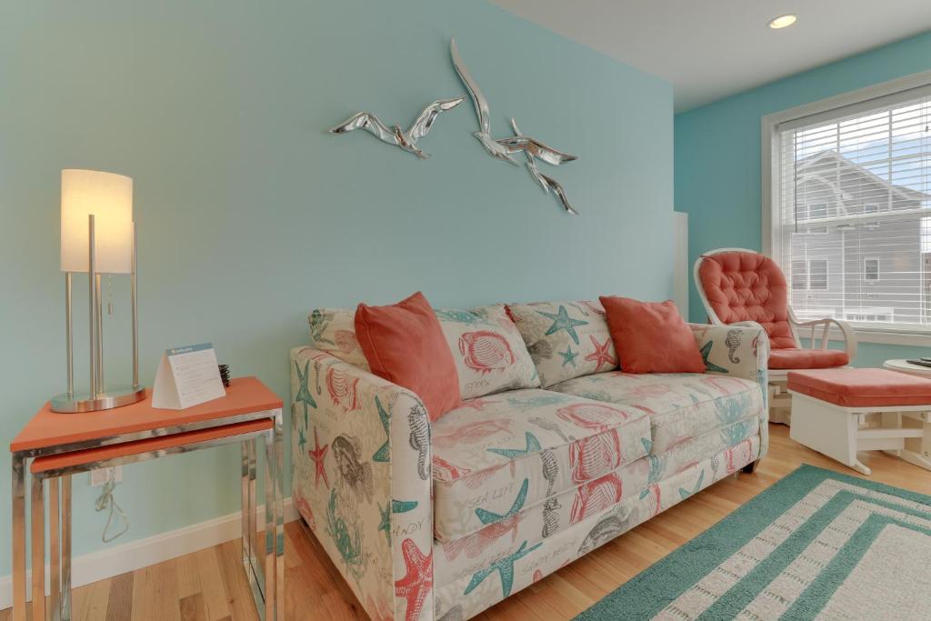 Post Road Charmer, Moody