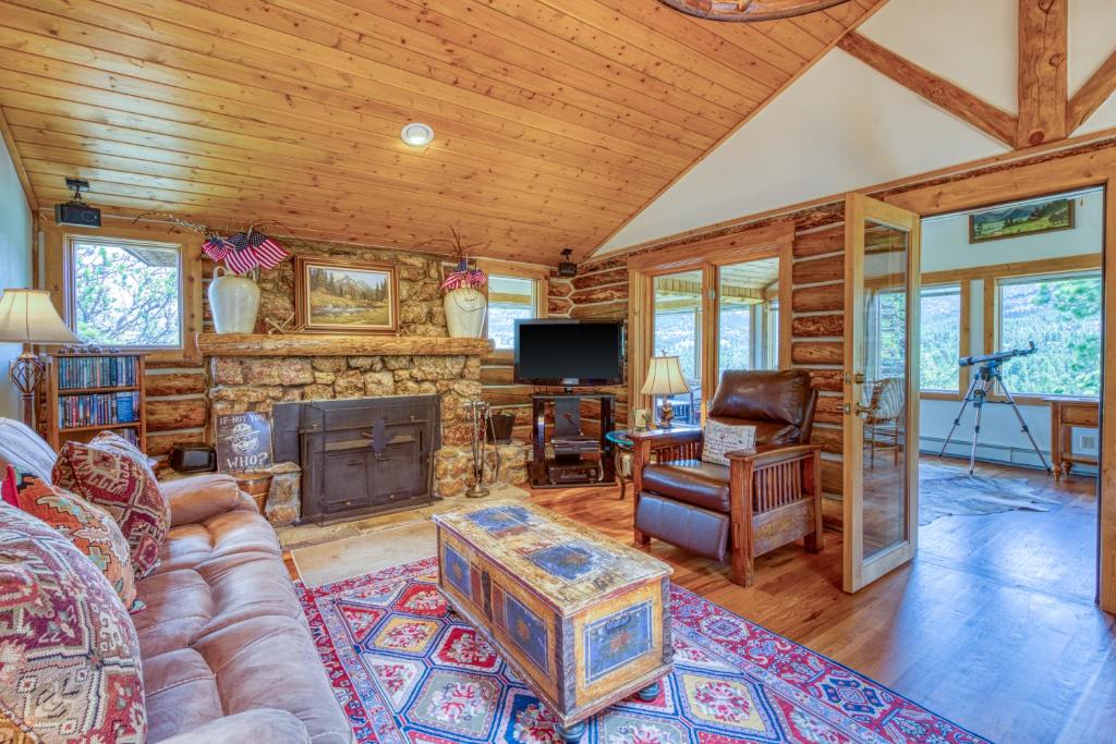 Eagle Crest Plus Bunk, Estes Park