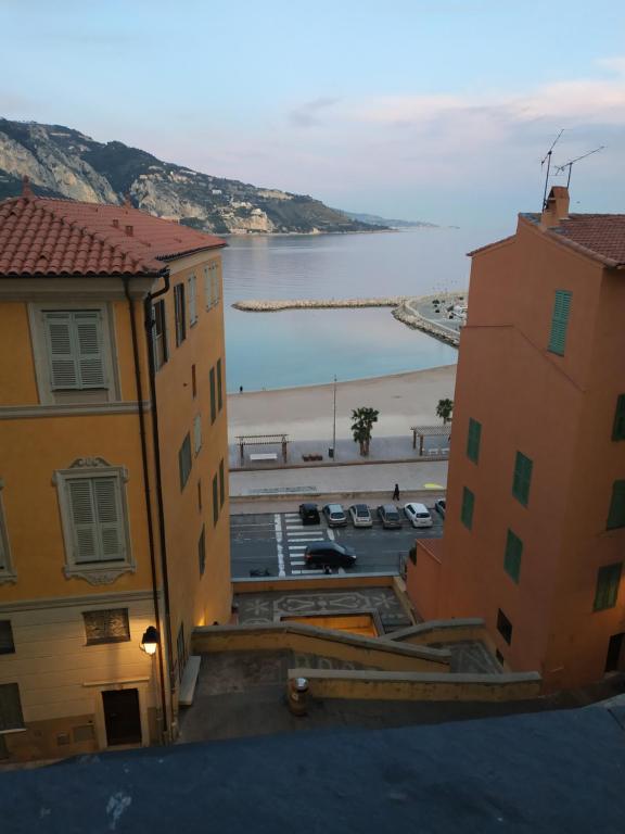 JOLI STUDIO VUE MER, VIEILLE VILLE MENTON - 3