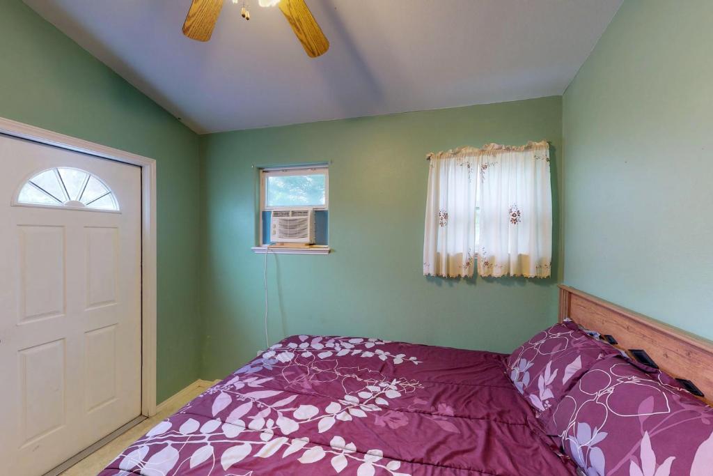 Long Island Village Unit 081 Main image 2