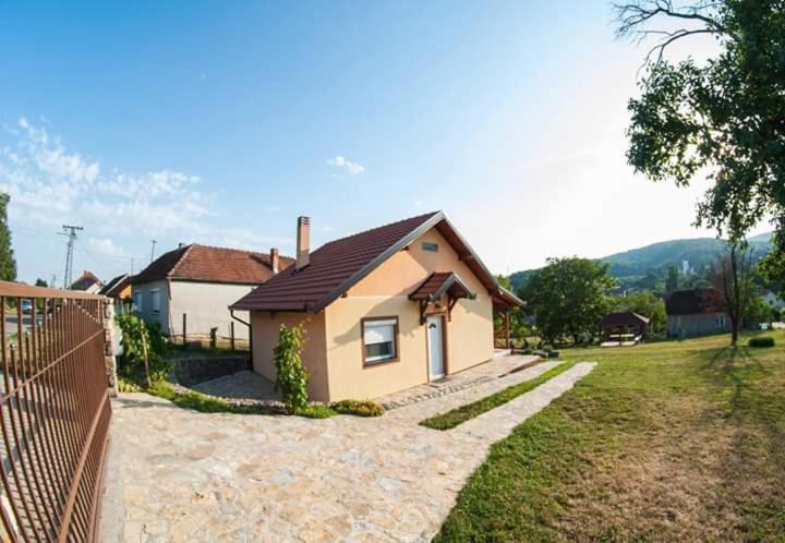 Oaza Mira Vrdnik — Hotel in Vrdnik