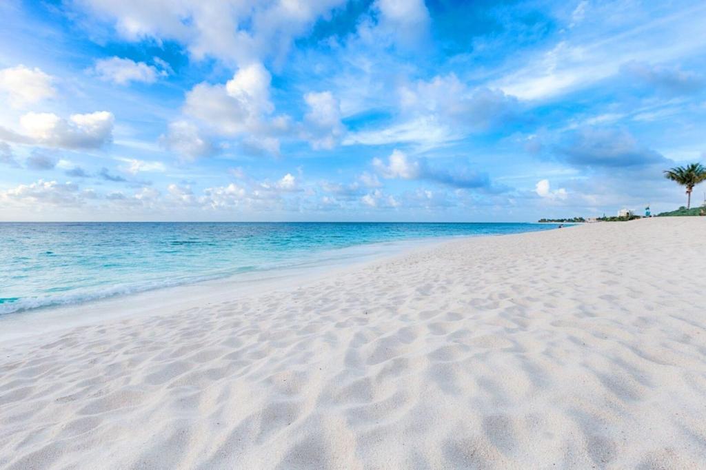White Sands Anguilla - Sea