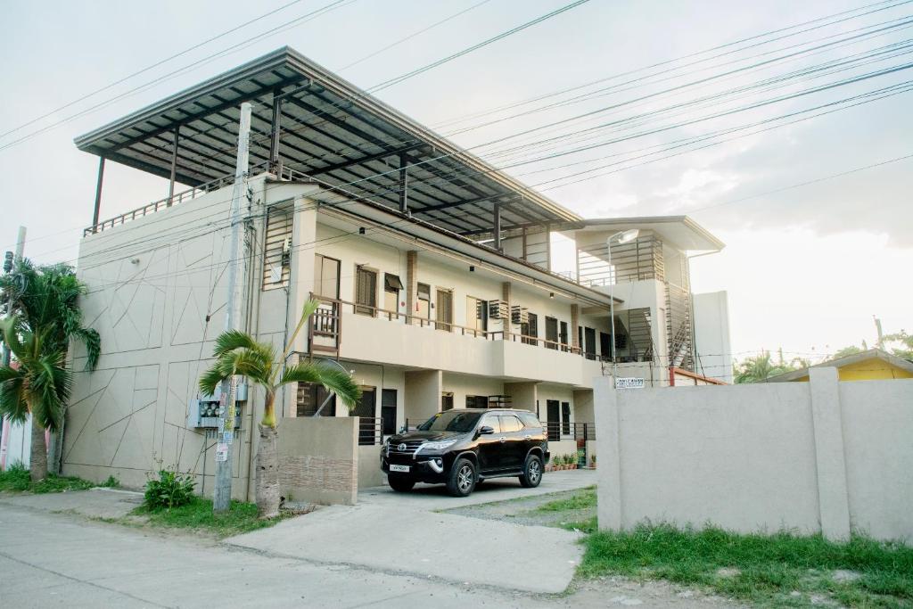 Mailz Haven #6 2BR Cozy Apartment 750m Near SM photo