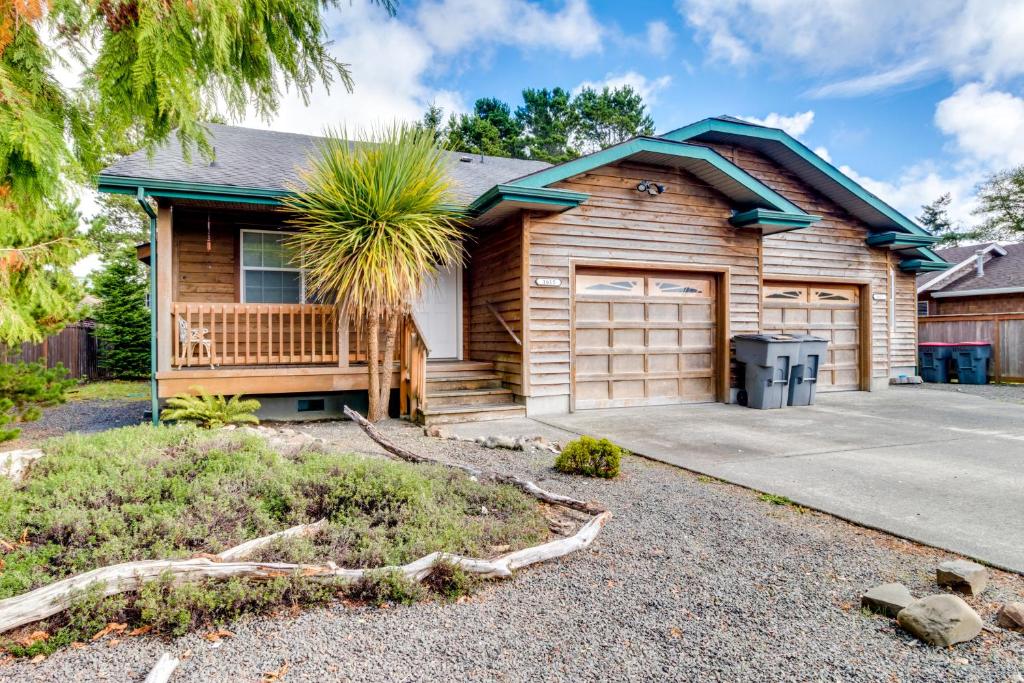 Edgewood Getaway, Seaside