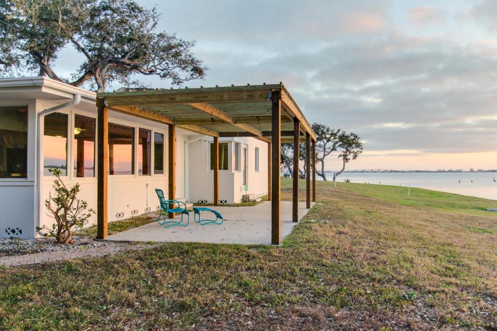 Sunsetter on Sapphire Shores, Sarasota