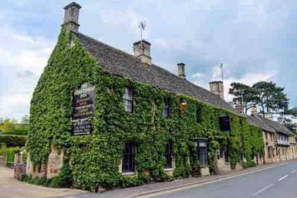 Church Farm Cottage, Northleach photo 4