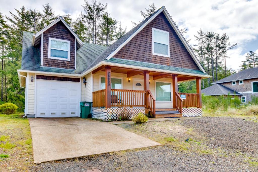 Samuel's Haven, Rockaway Beach