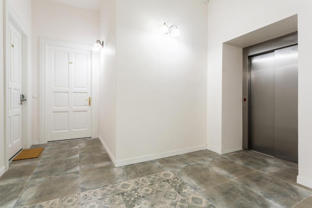 Deluxe MTP Apartments Matejki by Renters photo