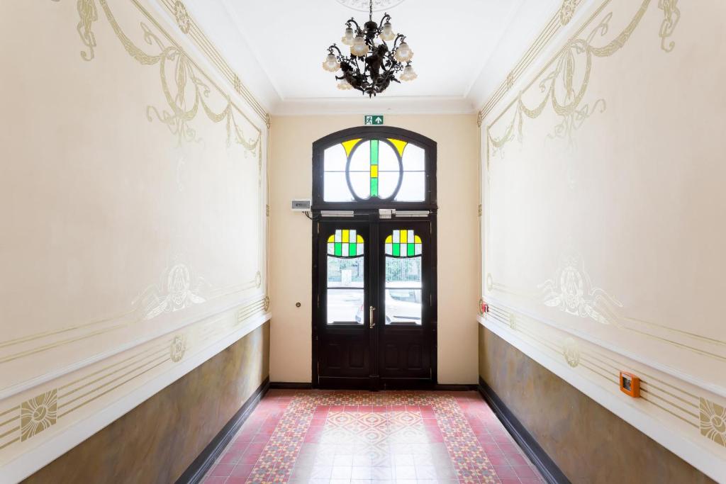 Deluxe MTP Apartments Matejki by Renters photo