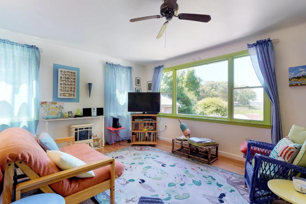 Sunset Meadows, Oak Bluffs