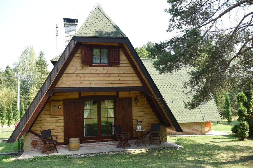 Višnjin Dom - 5