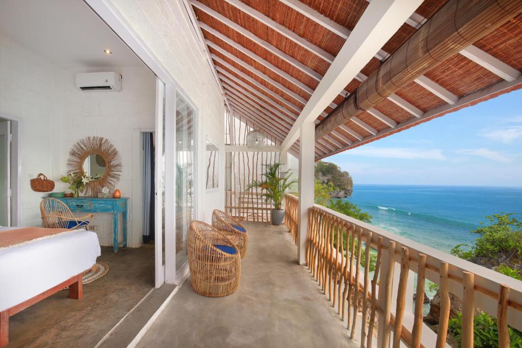 Inn Possible Cliff House