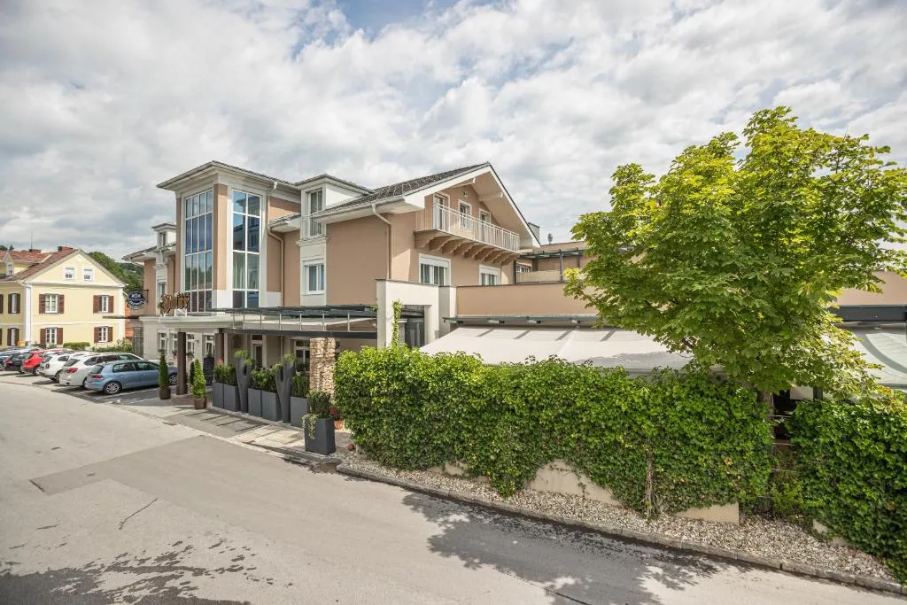 Hotel-Restaurant Allmer, hotell sihtkohas Weiz