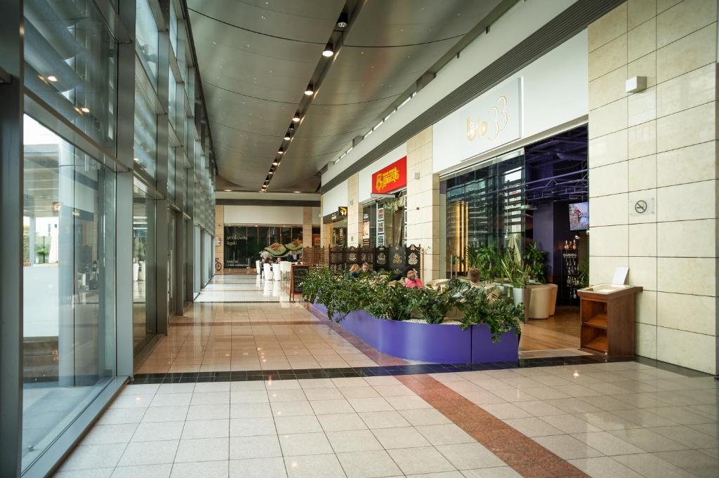 Platinum Towers Central Apartments photo