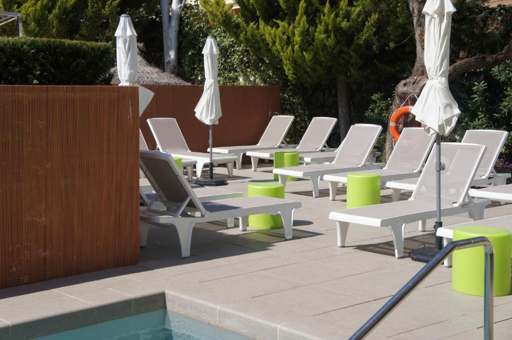 Hotel Miramar Mallorca — Swimming pool in Puerto Pollensa, Balearic Islands