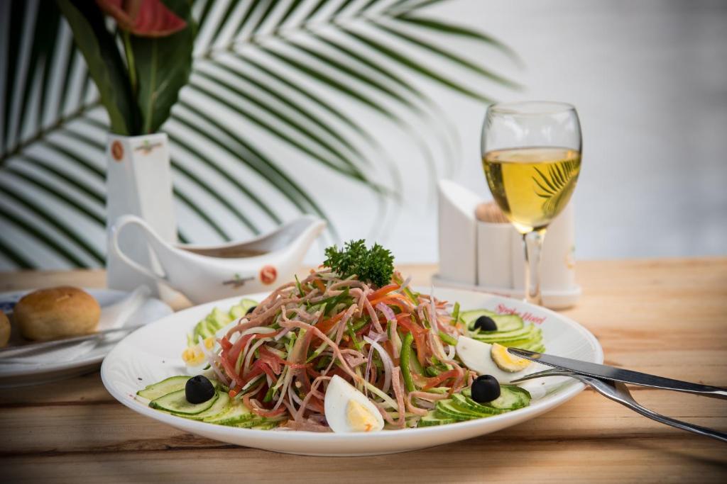 Φαγητό και ποτό