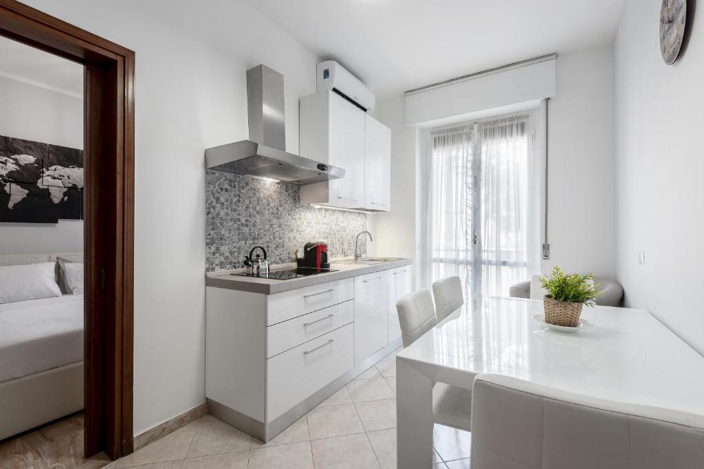 Amy Apartments, Sanzio 7 photo