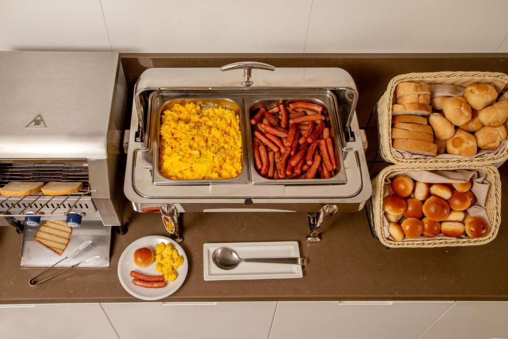 อาหารและเครื่องดื่ม