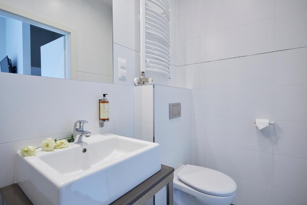 FLORIANSKA 32 by PI Apartments photo