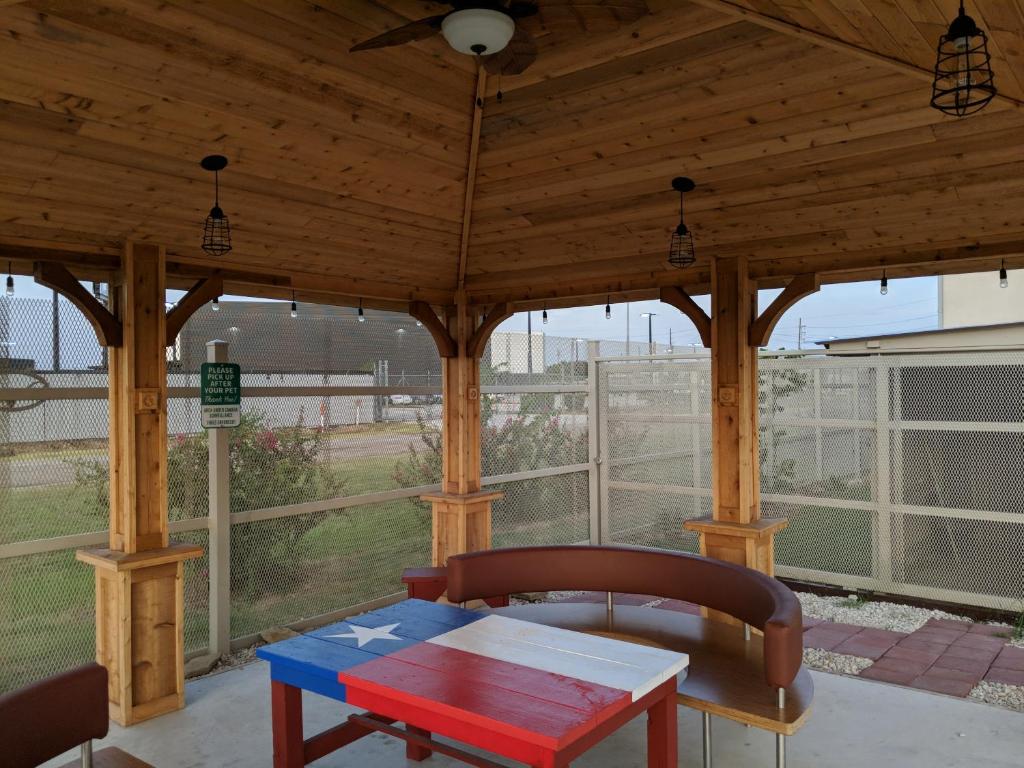 Motel 6-Houston, TX - North photo