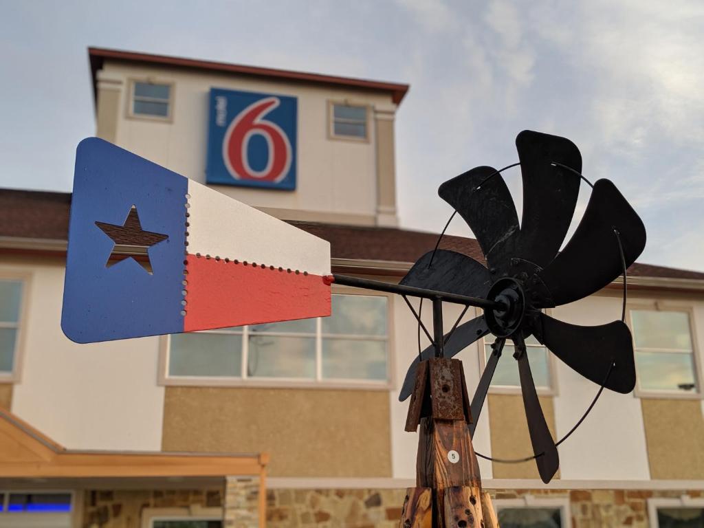 Motel 6-Houston, TX - North photo