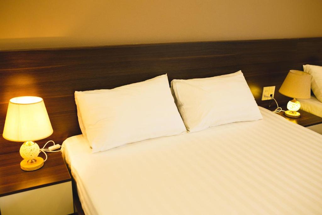 Square Hostel photo