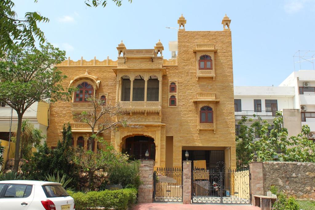 Jaisal Castle Homestay — Hotel in Jaipur