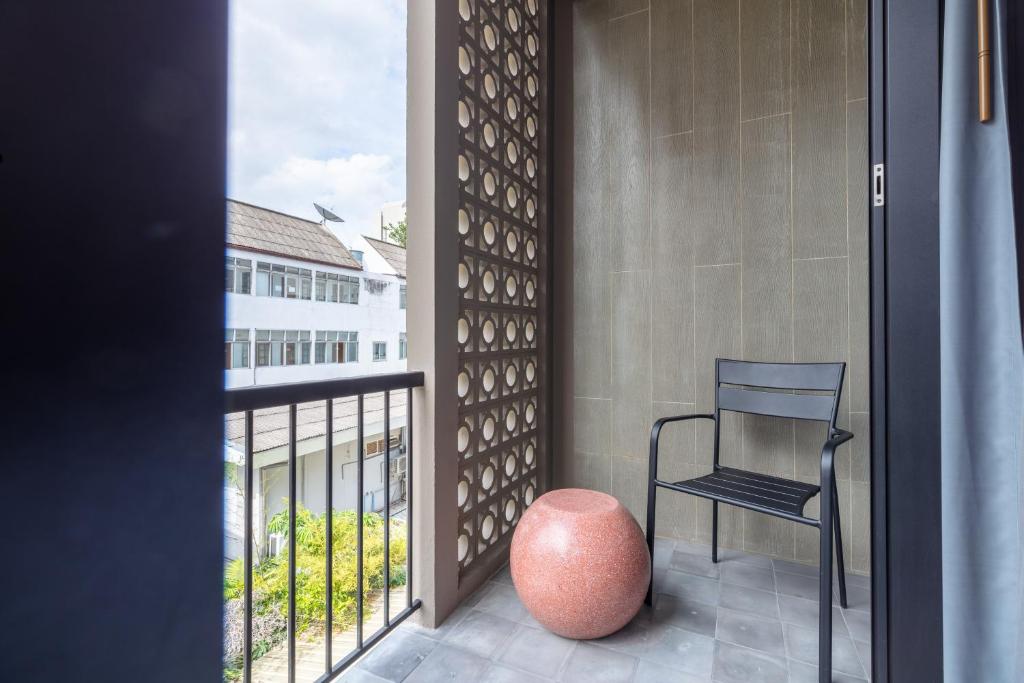 Reno Hotel Bangkok (SHA Extra Plus) photo
