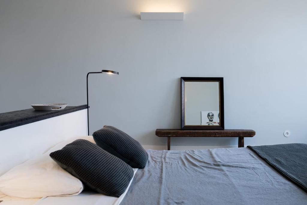 Baixa24 •P2R• Bright Apt in Vibrant Downtown photo