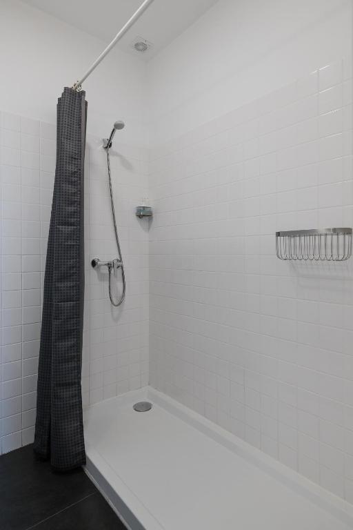 Baixa24 •P2R• Bright Apt in Vibrant Downtown photo