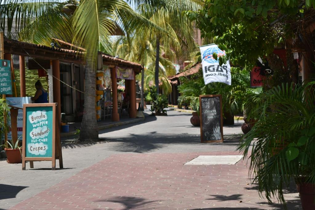 Isabel Suites — Hotel in Zihuatanejo