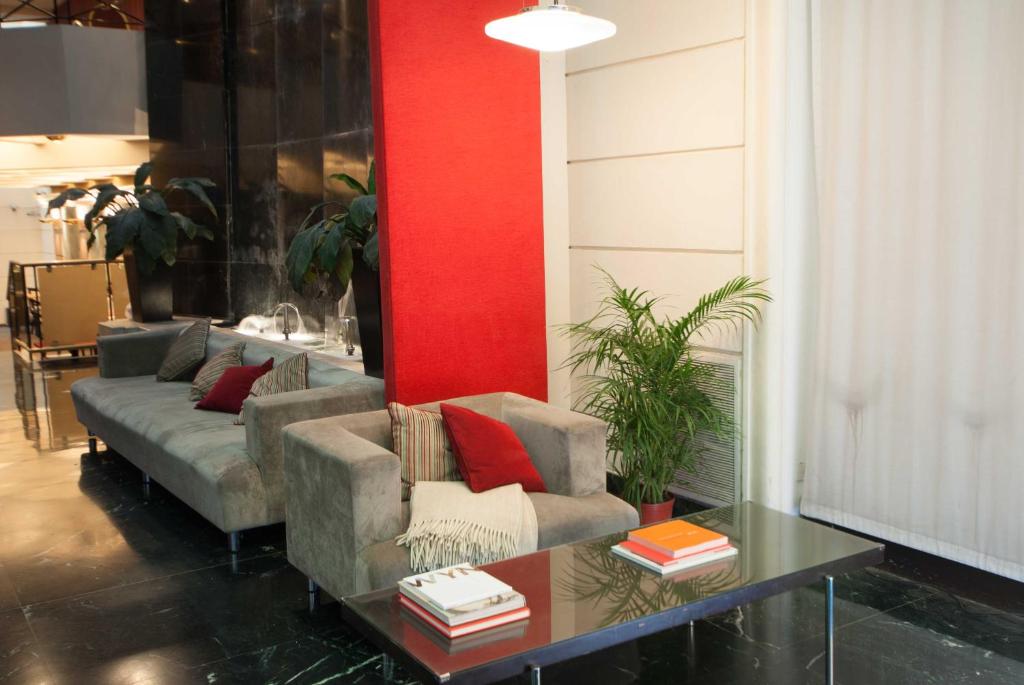 Ramada by Wyndham Buenos Aires Centro photo