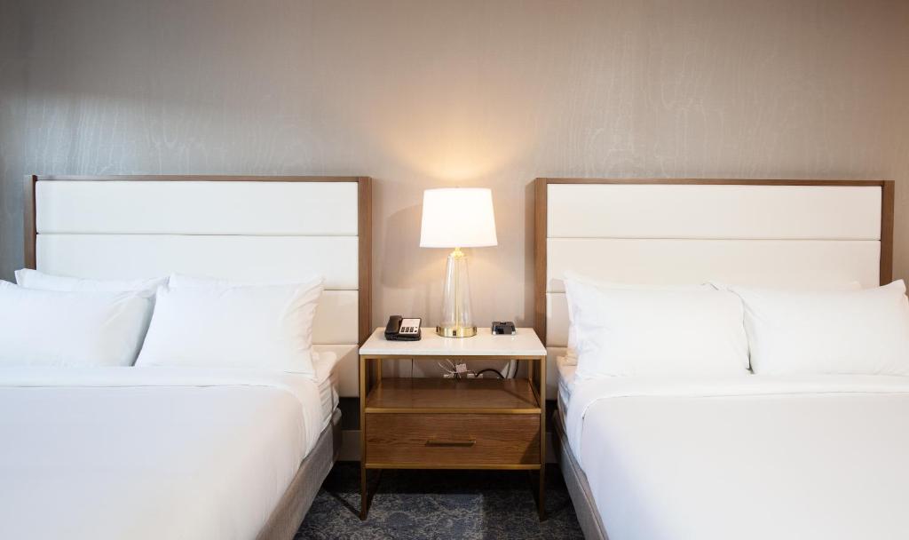 Pomeroy Hotel Fort McMurray photo