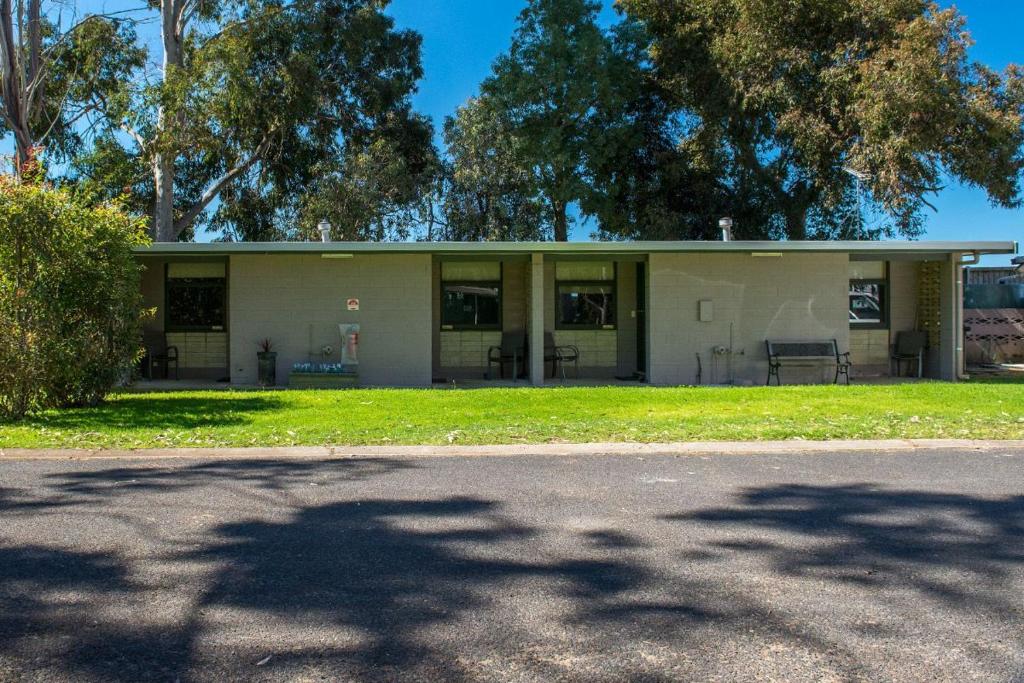 Kalganyi Holiday Park photo