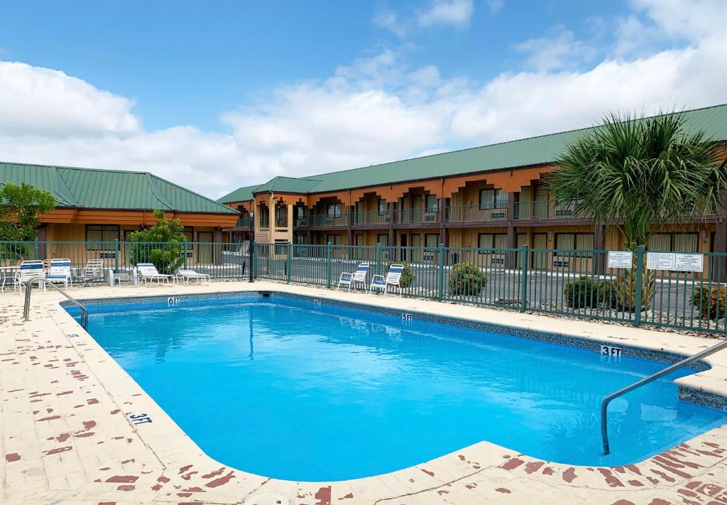 Del Rio Executive Inn photo
