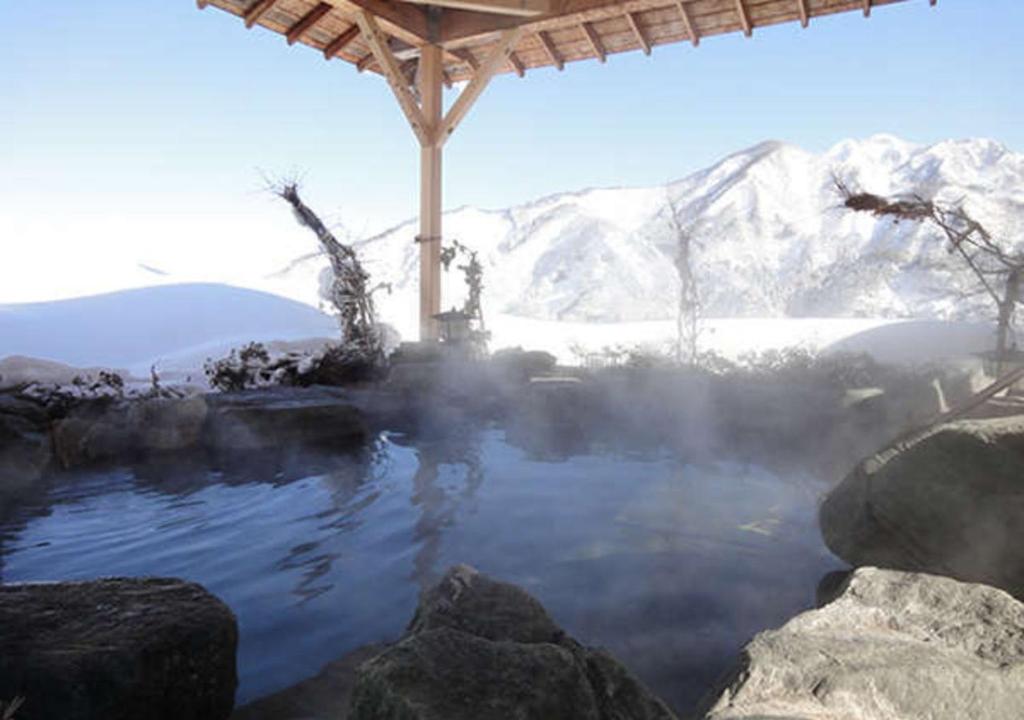 Hot spring bath