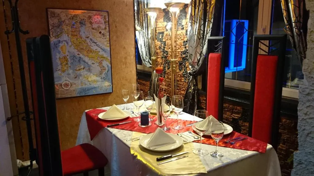 Rimini Club Inn & Suites, hotel in Shumen