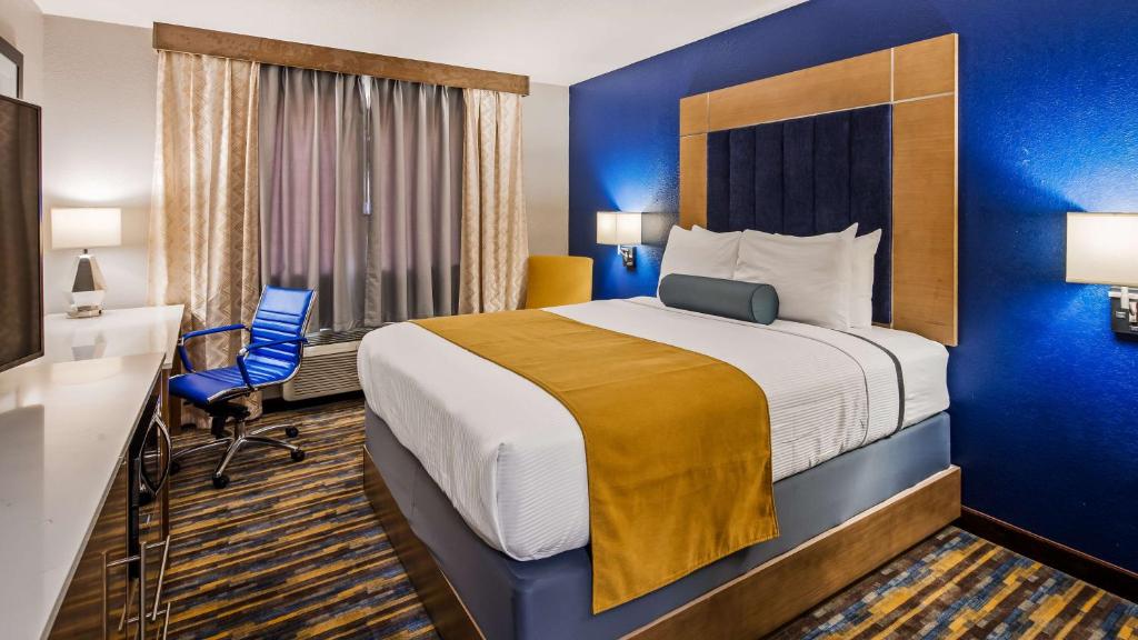 Best Western DeWitt Photo 15