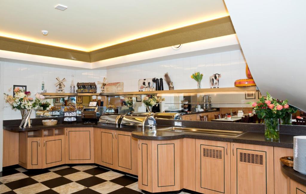 アベニュー ホテル (Avenue Hotel) レストラン