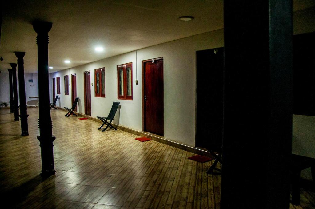 Hotel Chanaya photo