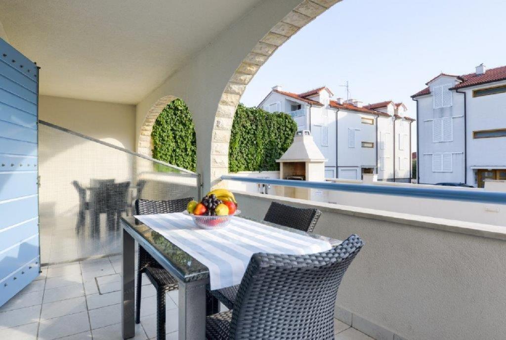 Apartments Villa Pina photo