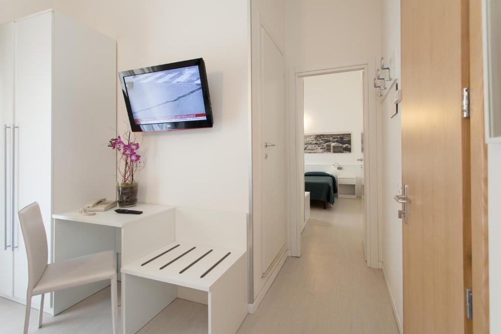 Hotel Marina - 2