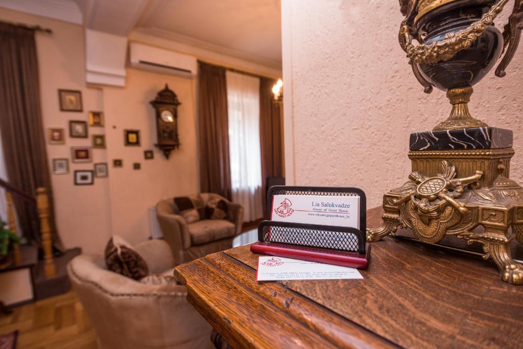 Lia's Guest House photo