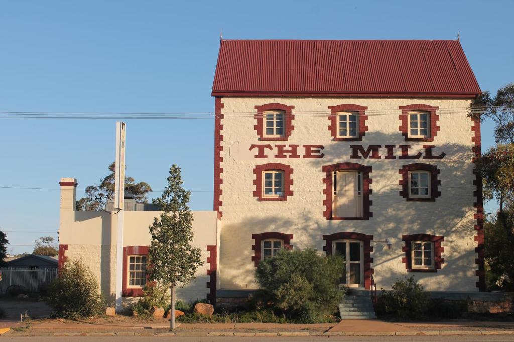 Flinders Ranges Motel - The Mill photo