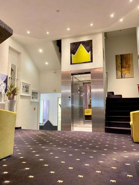 Hotel zur Krone photo