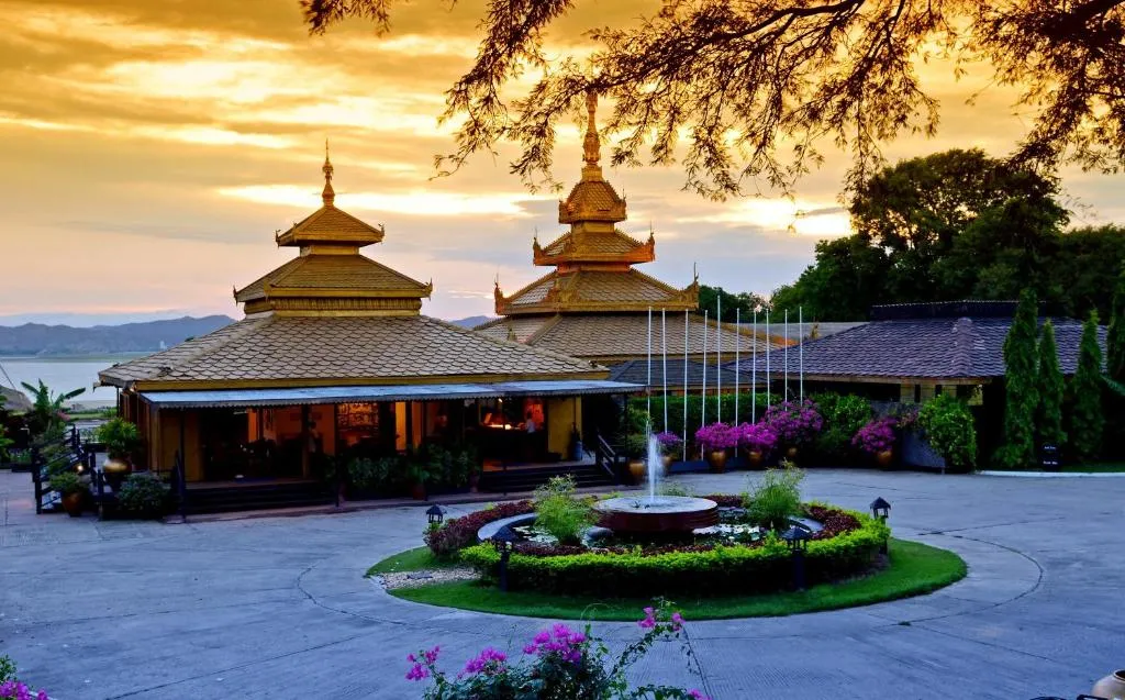 Bagan Thiripyitsaya Sanctuary Resort, hotel in Bagan