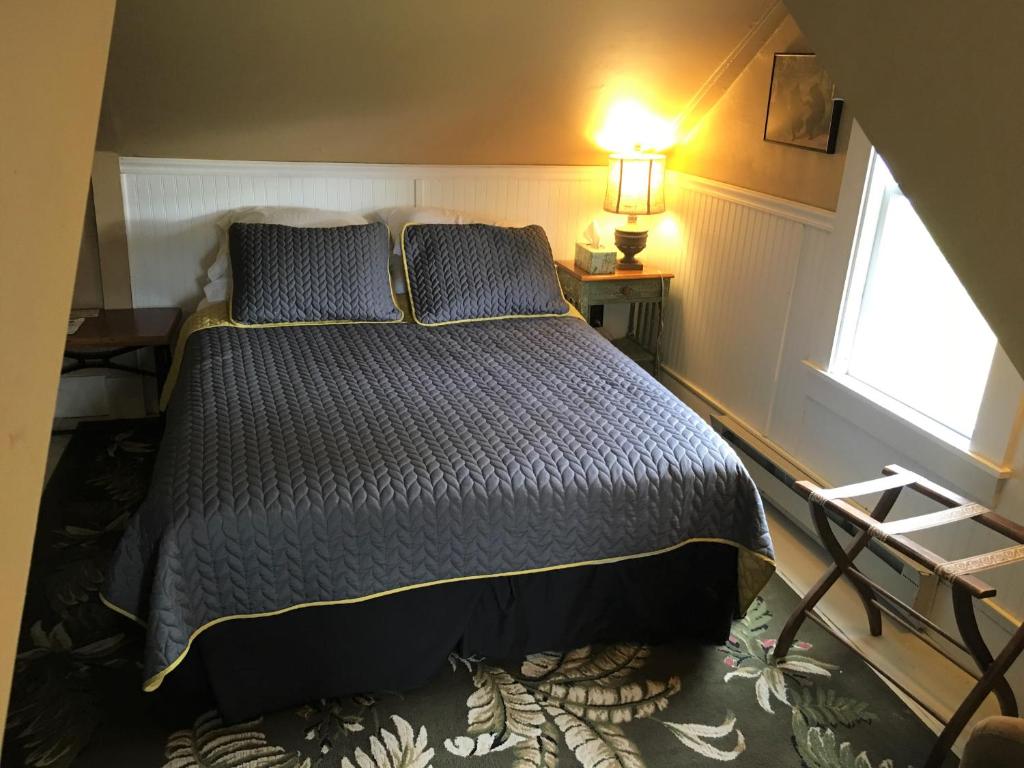 Center Lovell Inn photo