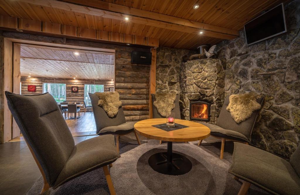 Wilderness Hotel Nellim & Igloos photo