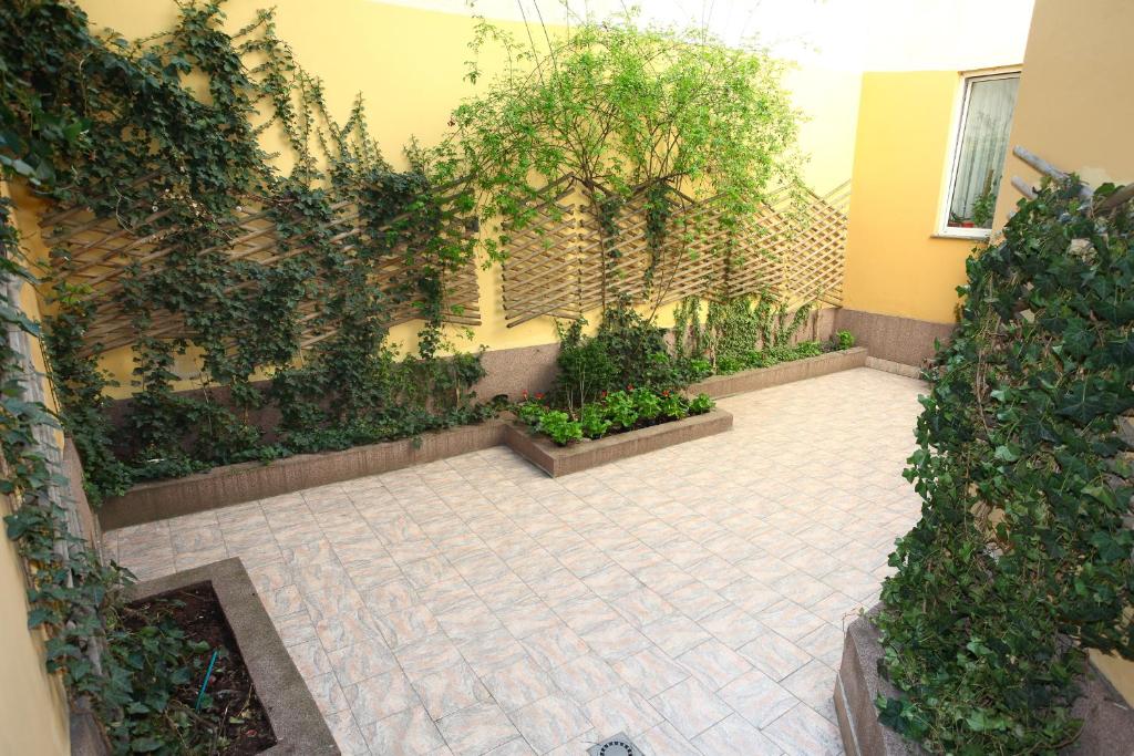 Mozart Apartments photo