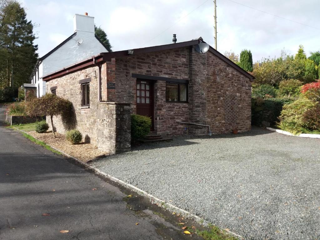 Auld Ffynnon, Brecon